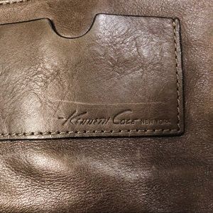 Kenneth Cole Bags - Kenneth Cole Tote Kenneth Cole Bags - Kenneth Cole Tote